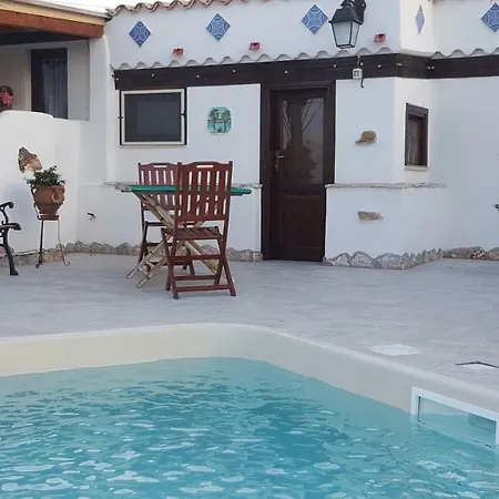 Aparthotel Tonnara *